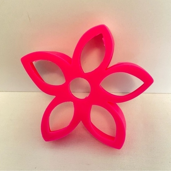 Disney Encanto 3 Piece Silicone Breakfast Molds And 3 Magnets New Without Tags - Picture 5 of 10